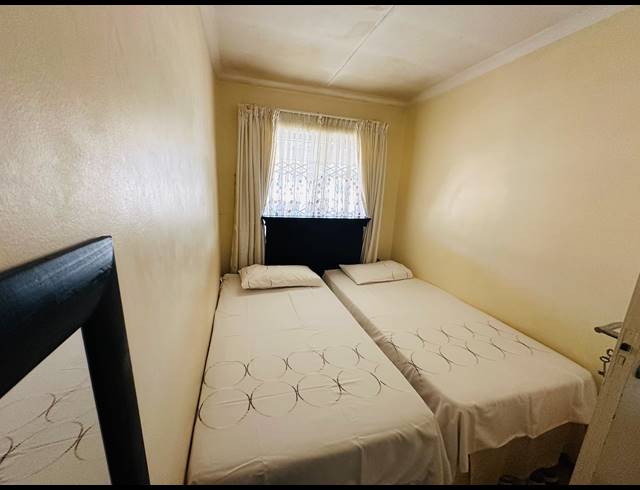 1.5 BEDROOM APARTMENT FOR SALE IN TONGAAT CENTRAL